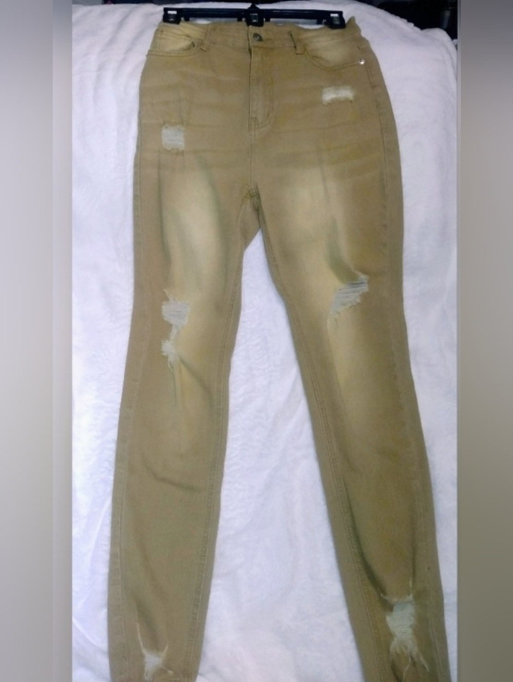 Distressed Khaki Skinny Jeans